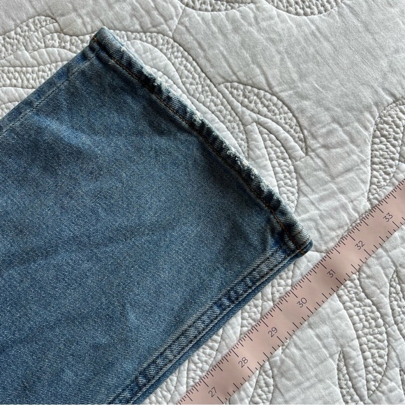 Abercrombie - Ultra High Rise 90s Slim Straight Jean - Criss-Cross Waistband - Picture 11 of 11